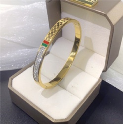 Fashion bracelet